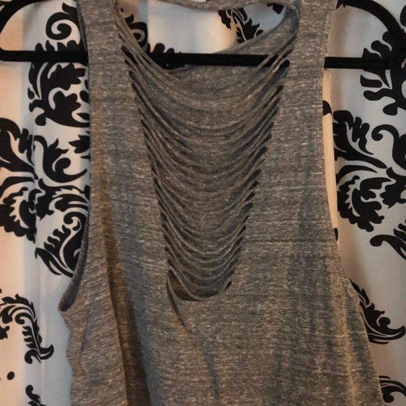 Tank - Picture 3 of 3